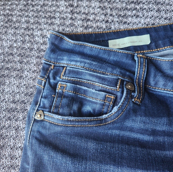 Kut from the Kloth Reese Ankle Straight Leg Distressed Denim Jeans Size 2 - Picture 8 of 10